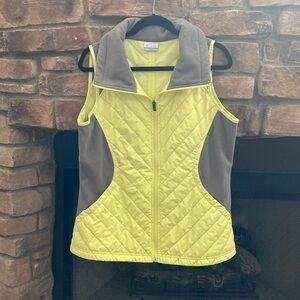 NWOT Columbia neon yellow and gray vest. Large